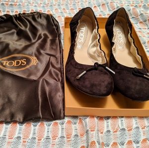 Tod's Dee Laccetto Suede Ballet Flats 38/8 NEW